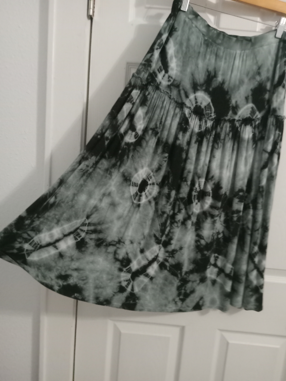 Womens Tie-Dye Black and Gray Maxi Skirt - Picture 2 of 2